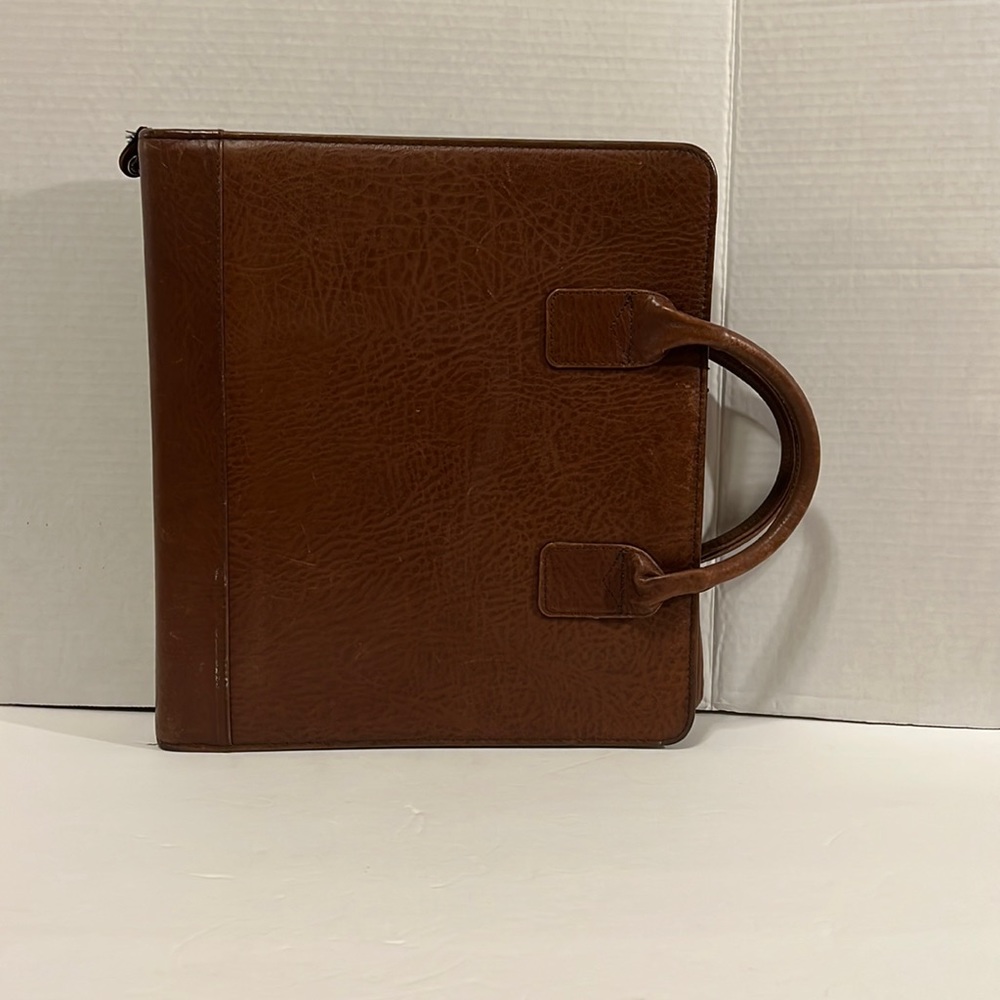 Franklin Covey British Tan Leather Binder With Handles